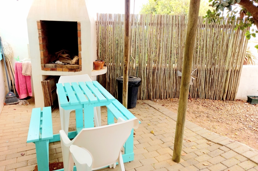 6 Bedroom Property for Sale in Jacobsbaai Western Cape